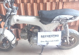 Policías recuperan una motocicleta sustraída en La Paz