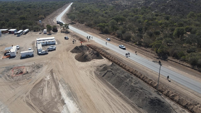 La obra de pavimentación de la Ruta Provincial 7 avanza a buen ritmo
