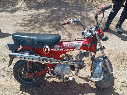 Policías recuperaron una motocicleta sustraída en Tinogasta