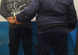 Tras registros domiciliarios personal policial arrestó a un hombre, recuperó elementos sustraídos y secuestró Cocaína en La Paz